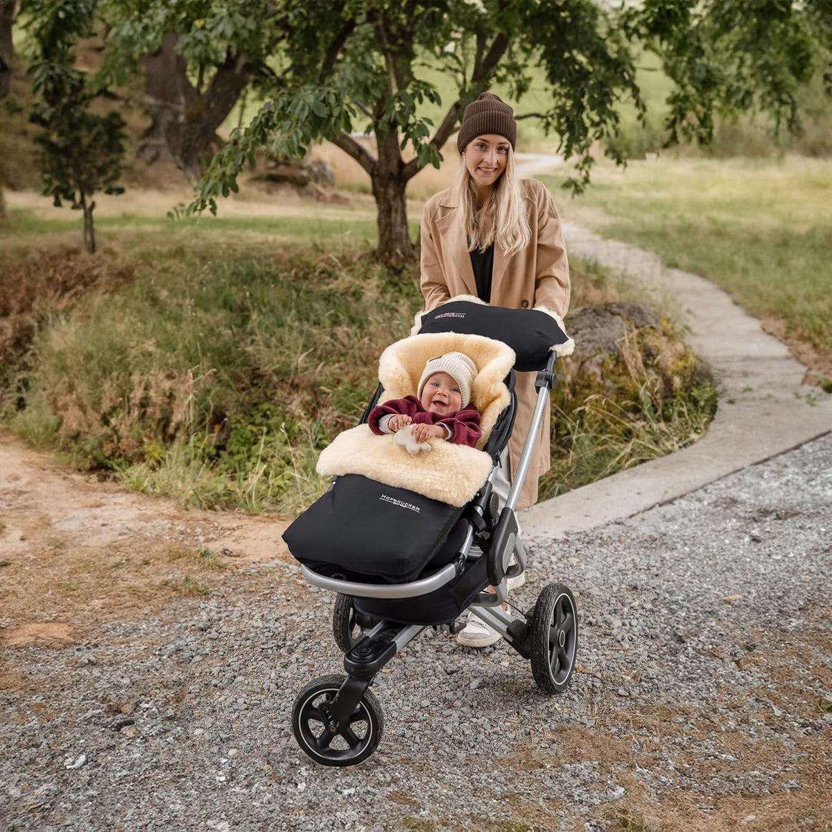 Hofbrucker Lammfell-Fußsack Putzi Kinderwagen, Buggy/Winterfußsack wind- & wasserabweisend/Warmer Fußsack Oberteil abnehmbar/echtes Lammfell/Made in Germany
