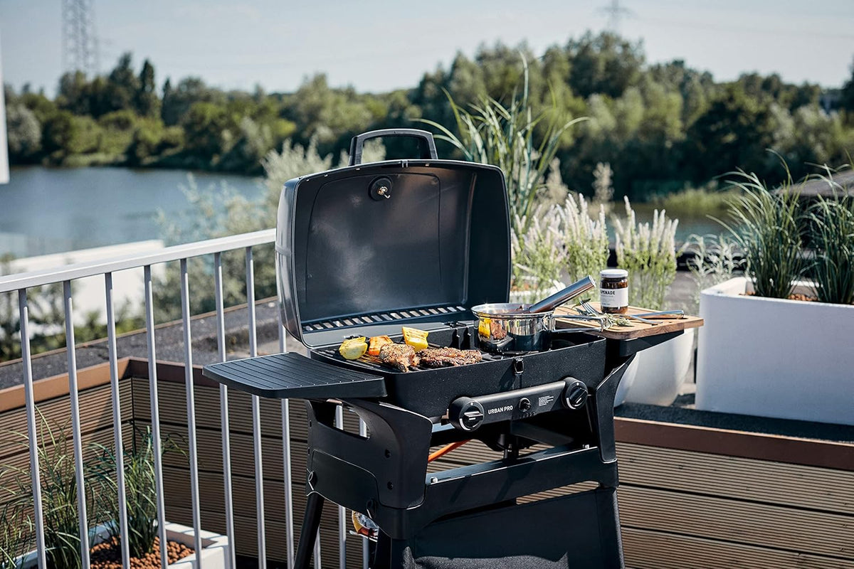 EndersGasgrill Urban II Pro, Tischgrill, Grillen-, Kochen- und Backen Funktion, 2 Brenner Edelstahl, mit Grill-Thermometer, Balkon-, Camping-Grill, Aluguss-Gehäuse, Gusseisen-Rost, #2062