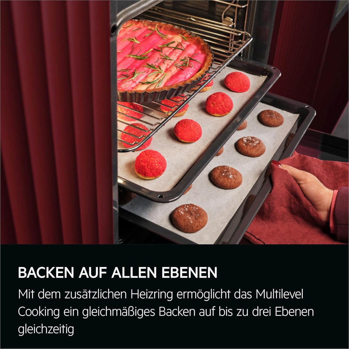 AEG Einbaubackofen – Serie 5 Ringheißluft: Gleichmäßige Garergebnisse auf 3 Ebenen – Pyrolyse Selbstreinigung – 25 Automatikprogramme – LED-Touchdisplay – Schnellaufheizung – Schwarz – BPE53516AB