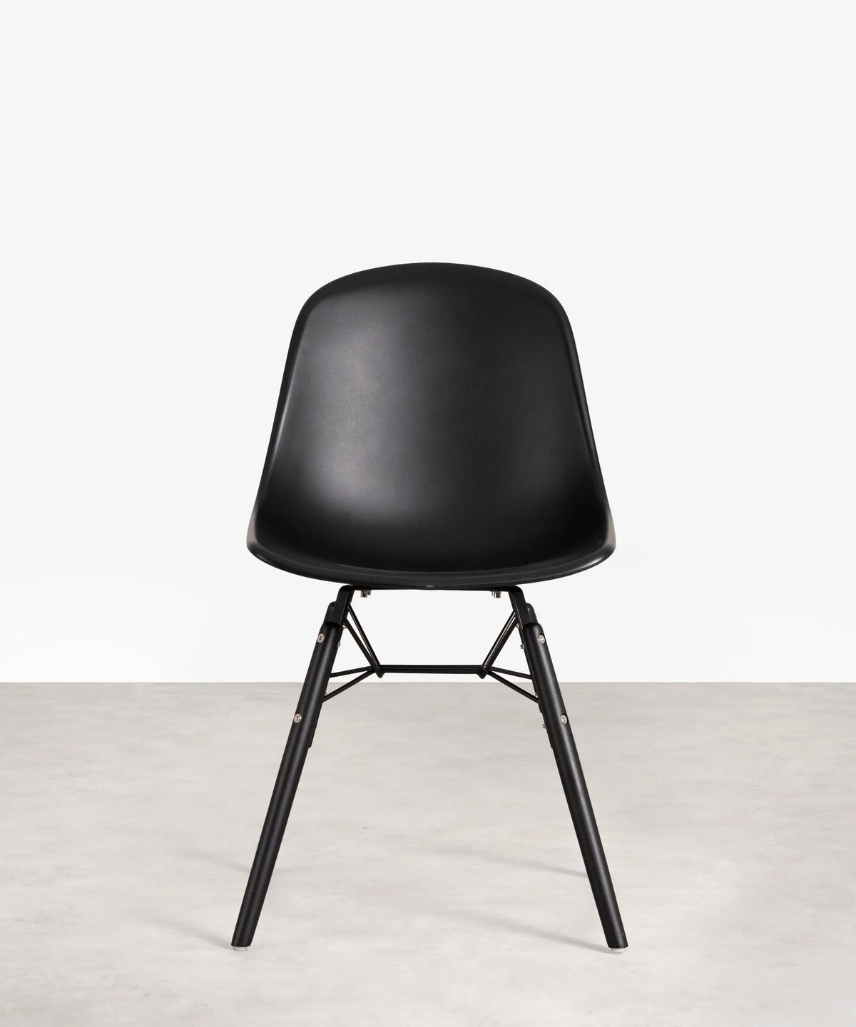 Silla de Polipropileno y Madera Elon