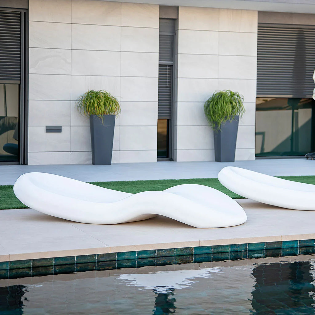 Tumbona Rasa para piscinas, hoteles y beach club