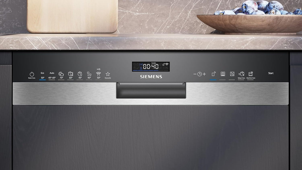 Siemens SN43ES14VE, iQ300 Smarter Geschirrspüler, Unterbau-Spülmaschine mit Besteckschublade, 60 cm, automatische Türöffnung dank autoOpen dry, besonders leise mit iQdrive-Motor, aquaStop, Edelstahl