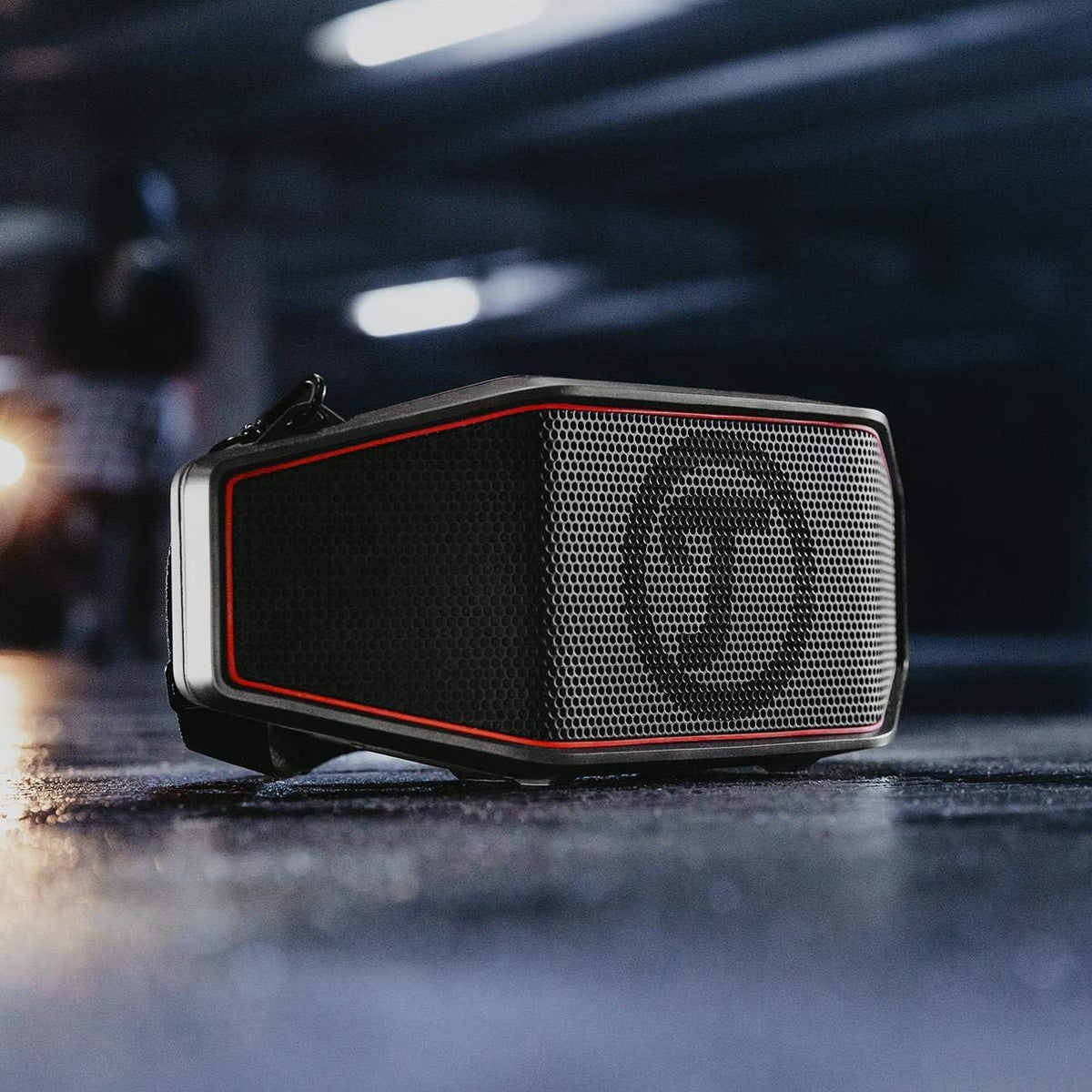 Teufel ROCKSTER Cross Tragbarer Bluetooth-Stereo-Speaker Lautsprecher Wireless Musik Akku bis zu 16 Stunden Strahlwassergeschützt nach IPX5 Schwarz