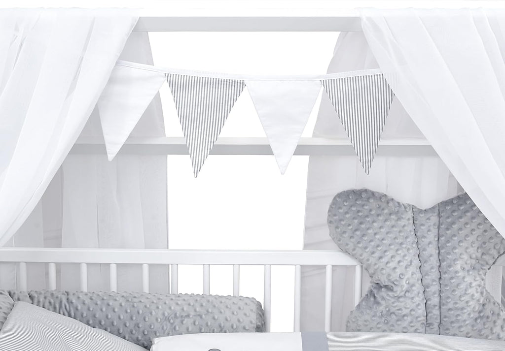 Baby Delux Babybett Komplett Set Hausbett 60x120 cm weiß Schublade Rausfallschutz Kinderbett Matratze Bettwäsche Deko Set (Prince Stars)