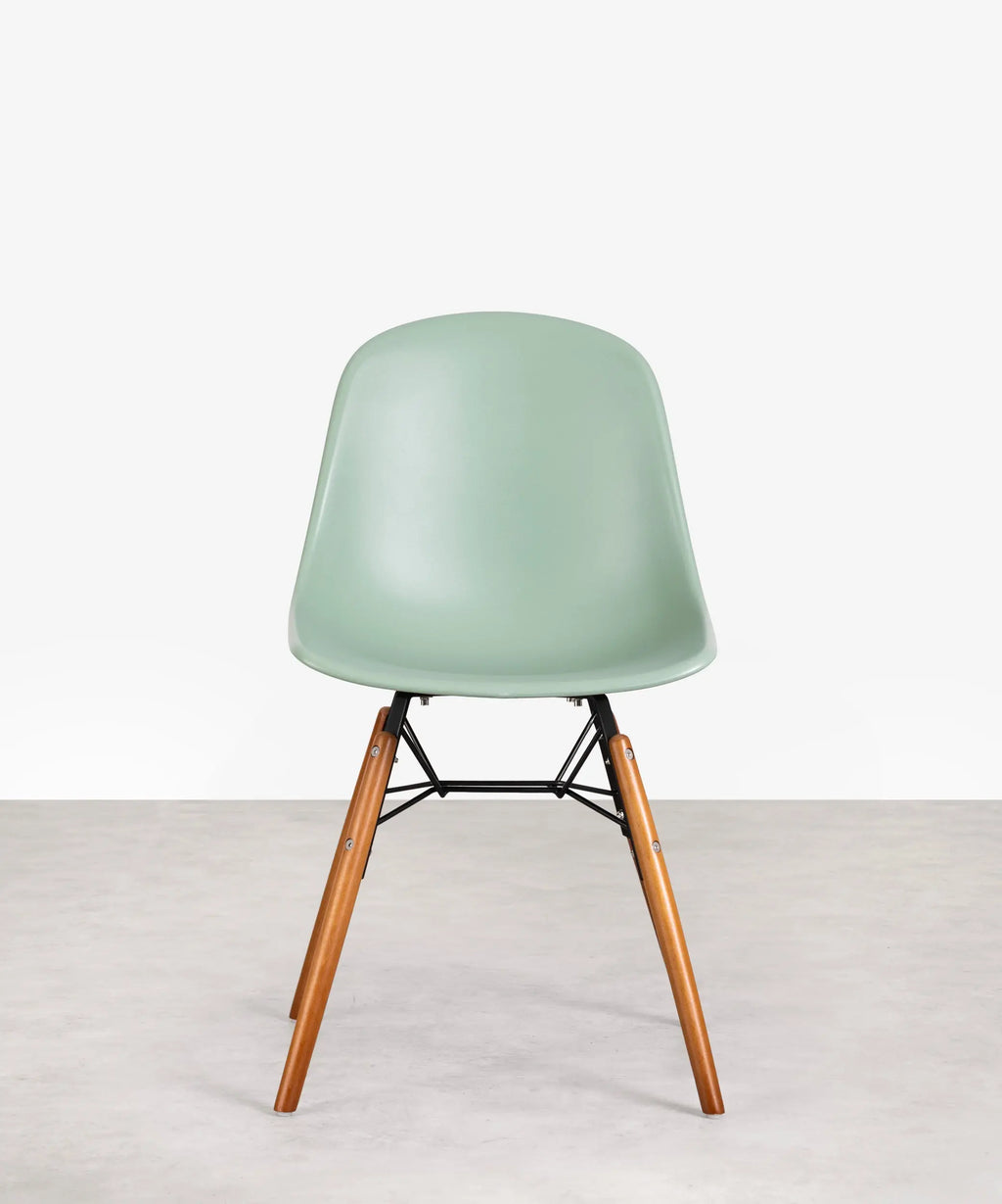 Silla de Polipropileno y Madera Elon