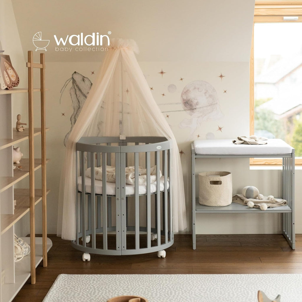Waldin Oval Baby-Bett Mitwachsend Komplett Set 7in1, Gitterbett, Kinderbett mit Matratze, Wickelkommode, Beistellbett, Holz Weiß