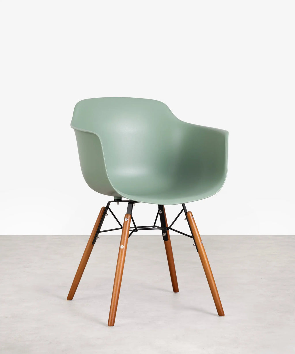 Silla de Polipropileno y Madera Elon Arms