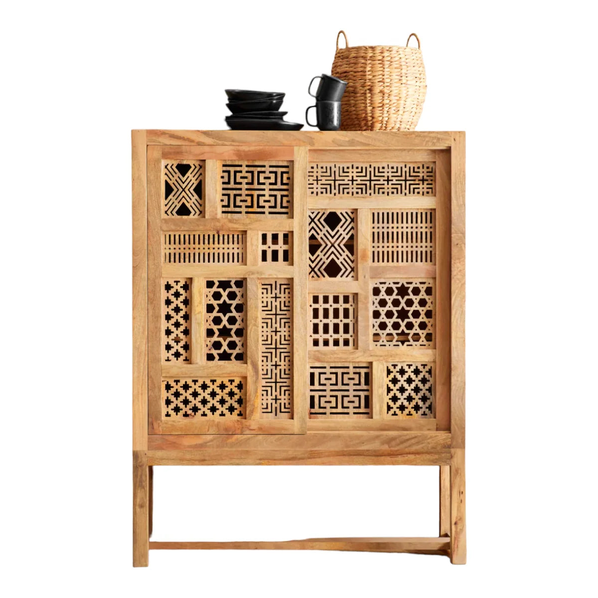 Nismaaya Naarah Cabinet