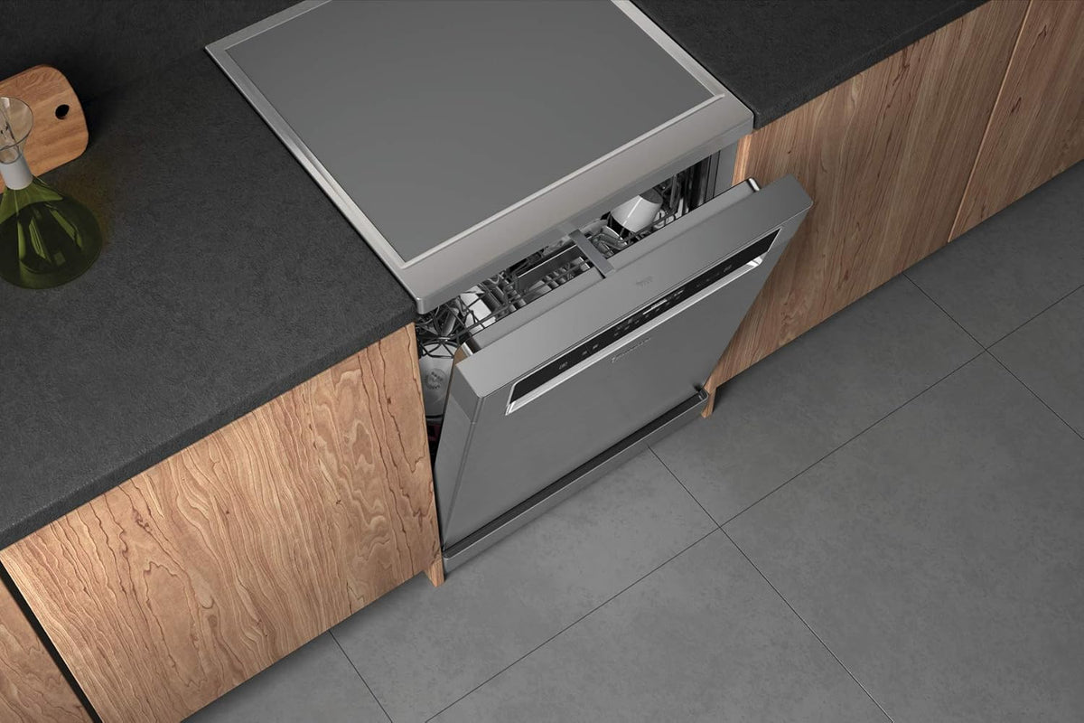 Bauknecht B7F HP43 XA Freistehender Geschirrspüler/ 60 CM/ 15 Maßgedecke/PowerClean Pro-Effektive Hochdruckdüsen/Natural Dry-Automatische Türoffnung-Bessere Trocknung/Maxi Space-Mehr Innenraum