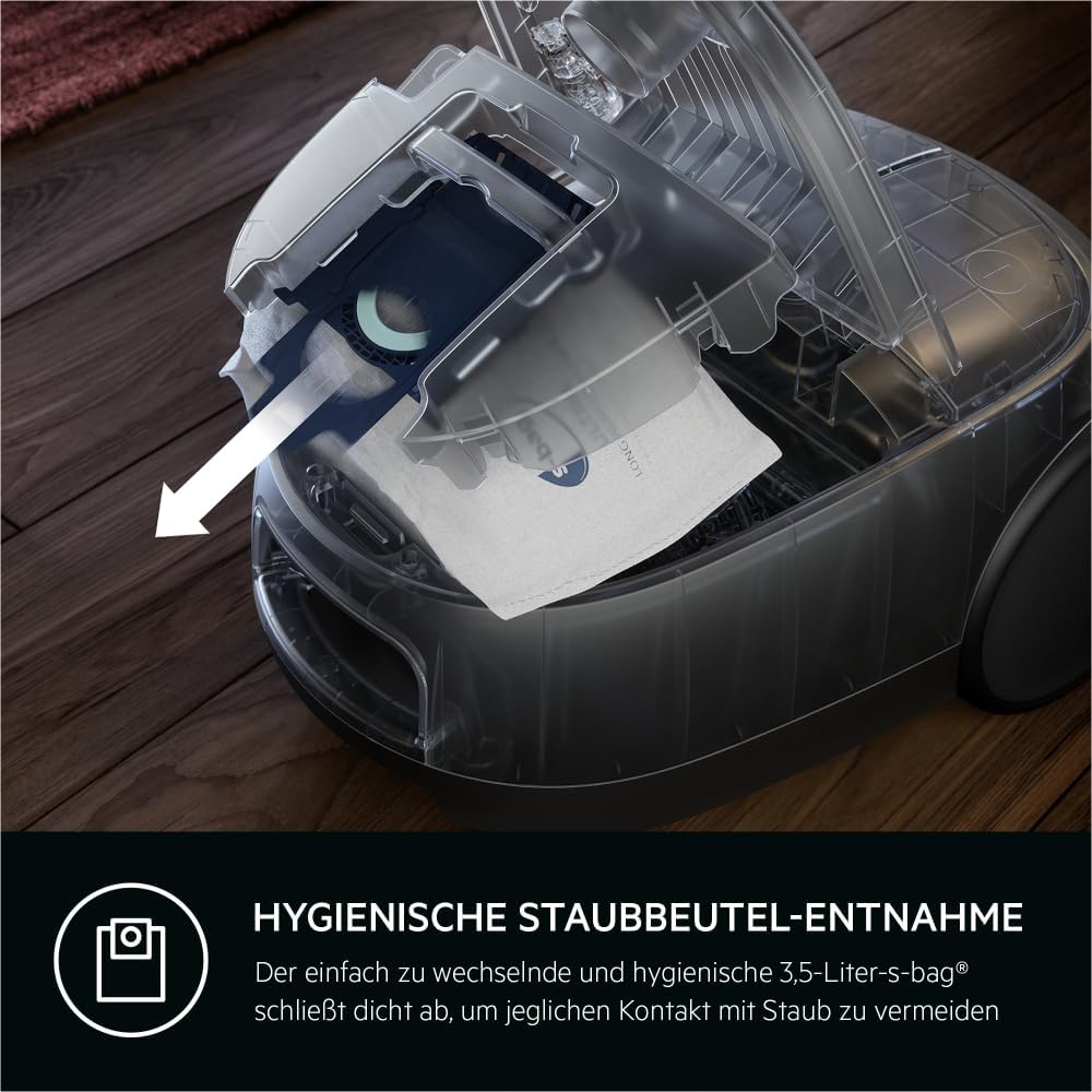 AEG CLEAN 6000 AB61C2DB Staubsauger mit Beutel / hohe Saugleistung / inkl. Polsterdüse / 50 % Recyclingkunststoff / ideal für Haustierbesitzer / Reinigen von Polstern / 12 m Kabel / 750 W / Blau