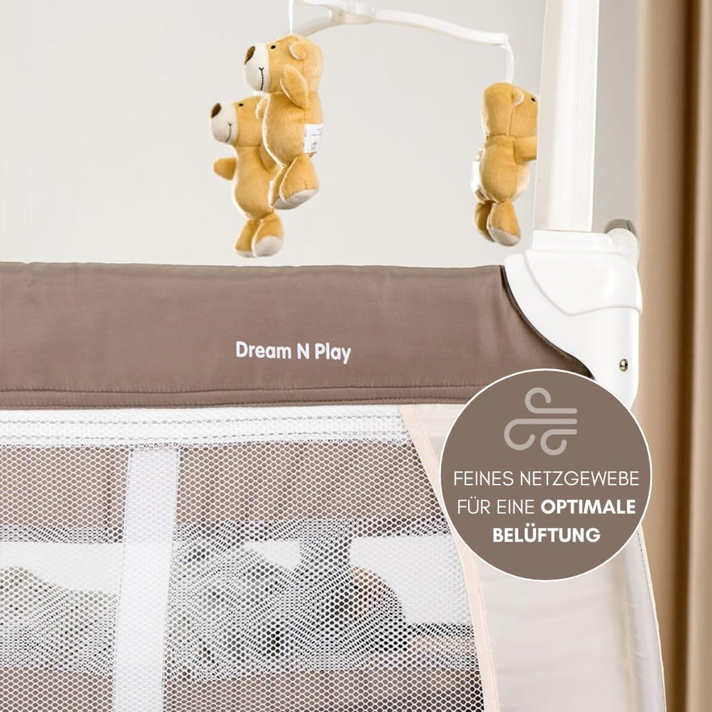 hauck Kinderreisebett Babycenter Zoo - inkl. Neugeboreneneinhang, Wickelauflage, Spielbogen mit Spieluhr, Utensilienablage, Rollen, Matratze, Tragetasche (höhenverstellbar & faltbar) - 120x60 cm