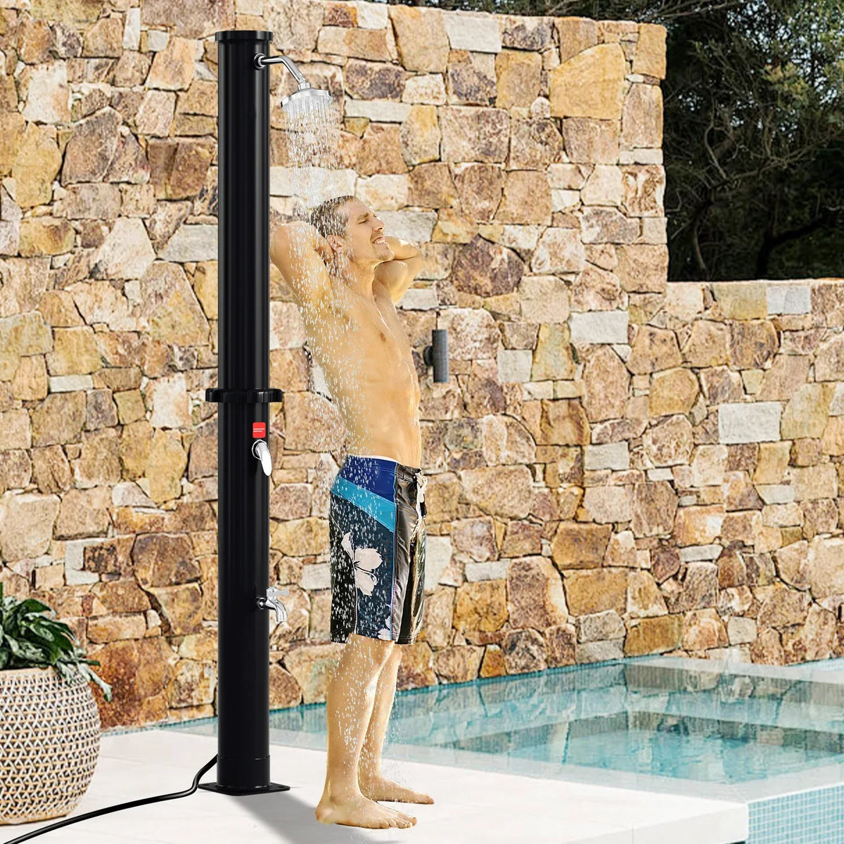 Sonnewelt 60L Solardusche Gartendusche Inkl. Schutzhaube und Handbrause