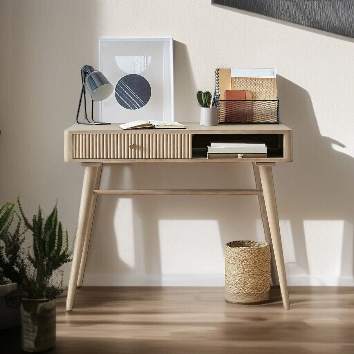 Pillar Study Table