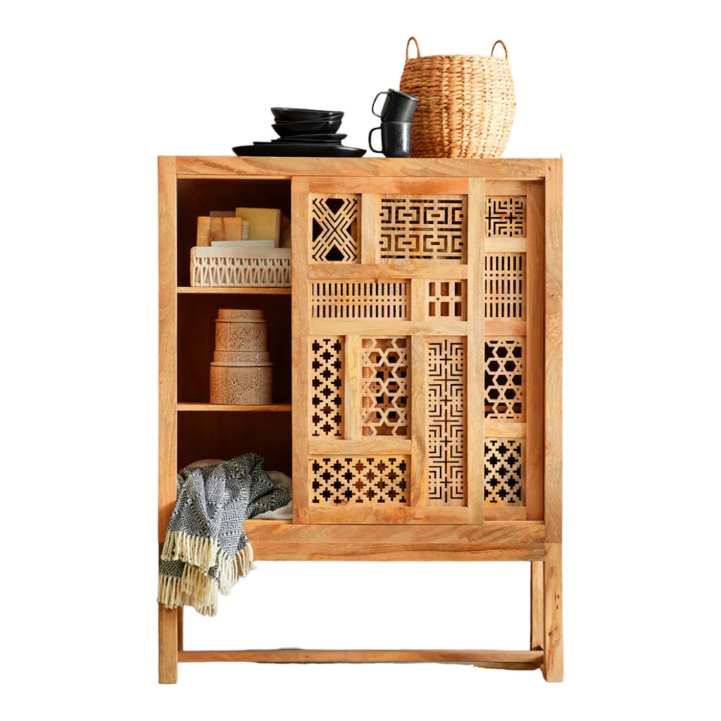 Nismaaya Naarah Cabinet