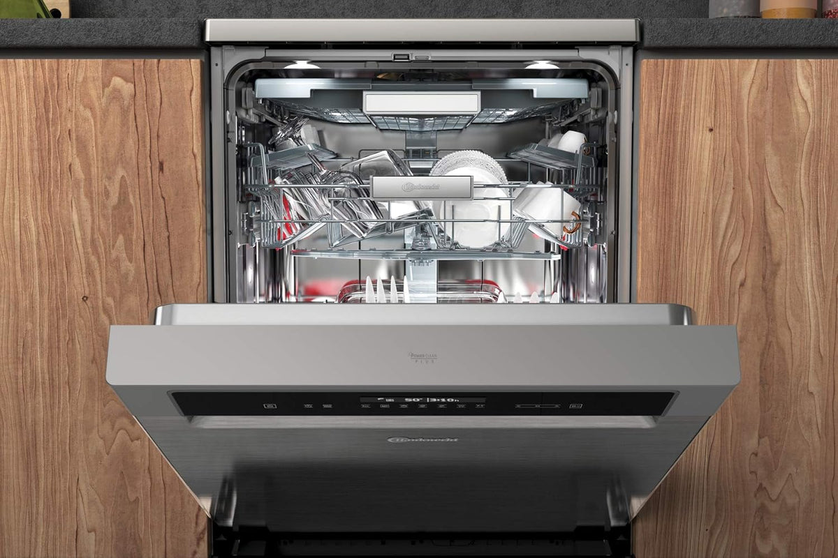 Bauknecht B7F HP43 XA Freistehender Geschirrspüler/ 60 CM/ 15 Maßgedecke/PowerClean Pro-Effektive Hochdruckdüsen/Natural Dry-Automatische Türoffnung-Bessere Trocknung/Maxi Space-Mehr Innenraum